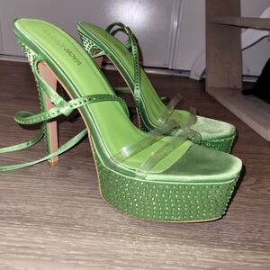 Fashion Nova Green Platform Heels Size 8.5 Womens